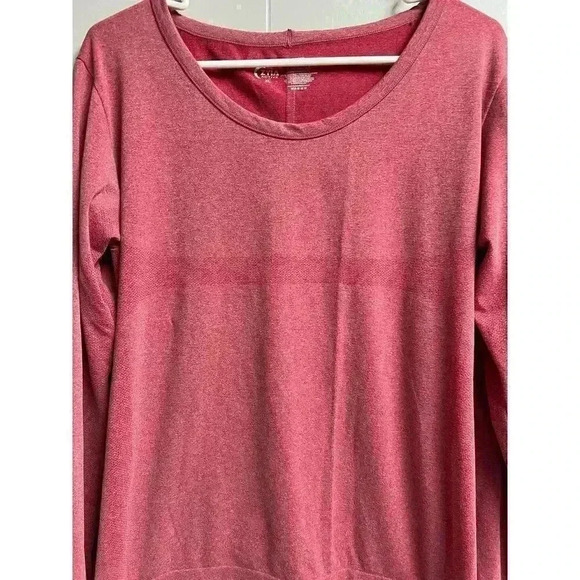 Zyia Active Women's Red Activewear Long Sleeve Shirt with Thumb Holes XL - Picture 2 of 8